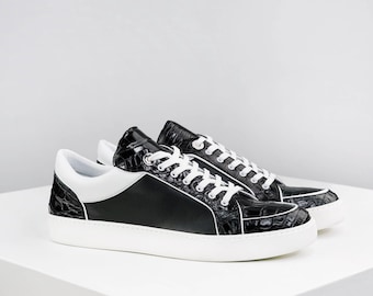 Luxurious Alligator Leather Sneakers with Vibram Sole and Nappa Lining