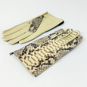 Luxurious Python Leather Gloves – Natural Python Pattern | Handmade Winter Gloves with Warm Lining