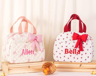 Custom Embroidered Quilted Lunchbox for Women: Insulated Cooler Bag