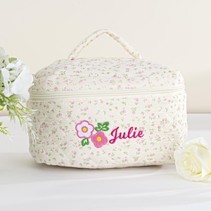 Customized Floral Cosmetic Bag, Quilted Toiletry Bag, Bridesmaid Proposal, Travel Case Pouch, Wedding Supplies, Bridesmaid Gift