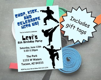 Puede incluir: Una invitación de fiesta de cumpleaños azul y blanca con un tema de karate. La invitación presenta una silueta de una persona en una pose de karate y el texto "Chop, Kick, and Celebrate with Us!"  Levi's 6th Birthday Party. Sábado 15 de junio, 3:30-5:30pm. The Park, 1235 W Waters, Tucson, AZ 84333. RSVP antes del 5 de junio a Edna 543-323-1234. Incluye etiquetas para regalos.