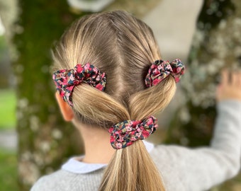 Mini scrunchie in Liberty of London Nectar pink fabric, small scrunchie carefully hand-sewn, 100% cotton