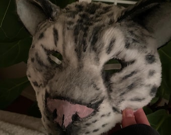 Máscara de leopardo de las nieves