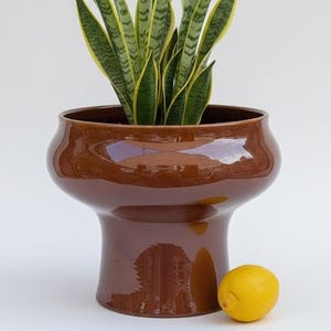 Large 1970s Hispania Manises Ceramic Planter — Lladro Group Spain — Mid-Century Modern Chalice Vase — Glossy Chocolate Brown