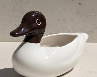 Liten vintage keramikkruka med anka — Vit & brun figurin från mitten av århundradet — Minimalistisk kruka med djurmotiv och suckulenter