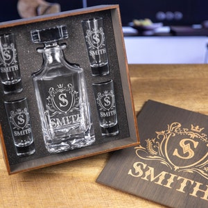 Custom Decanter and Shot Glasses Set in Personalized Wooden Box Christmas Gift Tequila Decanter Set with Tray Groomsmen Gift Vodka Glass Set