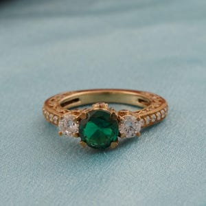 Emerald Three Stone Ring Vintage Emerald Diamond Engagement Ring Statement Art Deco Jewelry Minimalist Ring May Birthstone Gift for Her