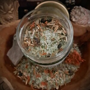 13 UNCROSSING SALT HERBS to remove curses, evil energies, hexes and hexes image 6