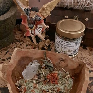 13 UNCROSSING SALT HERBS to remove curses, evil energies, hexes and hexes image 3