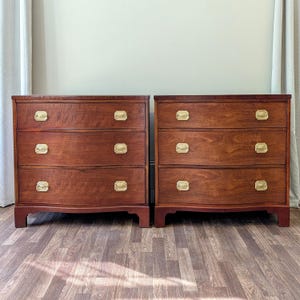 Pair of Mahogany 3-Drawer Bachelor's Chests by Heritage Henredon