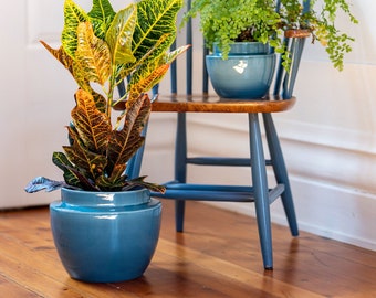 Plantpatio Bilha, cache-pot artisanal en faïence émaillée - Bleu céleste