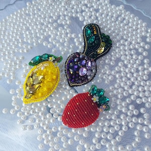 Vegetable Fruit Brooch Gift Set_Crystal Purple Beetroot_Beaded Strawberry Brooch_Rhinestone Lemon Brooch