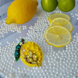Lemon beaded brooch_Citrus jewelry_Fruit brooch vegan gift_beaded lemon