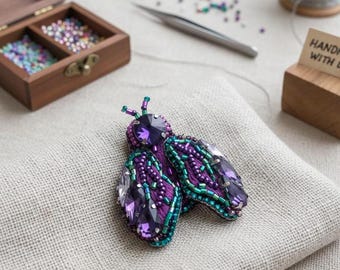 Purple Cicada Brooch, Embroidered Swarovski crystals Purple Insect Pin, Purple beetle brooch Pin, Brooch for woman, Moms gift, Gift for wife
