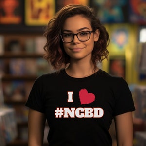 I (heart) New Comic Book Day T-Shirt by CNGO (Women&#39;s)
