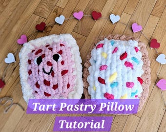 Finger Knit Tart Pastry Pillow Tutorial