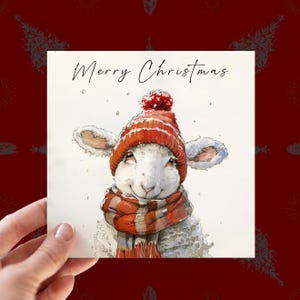 Gepersonaliseerde lamskerstkaart, aangepaste kerstkaart voor boerderijdierenliefhebber, lamskaart voor hem voor haar, Merry Xmas Happy Holidays rood gebreid