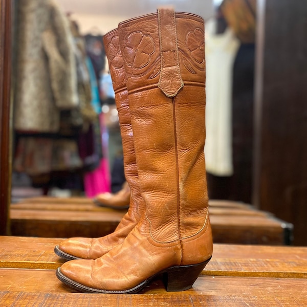 Vintage des années 70 Larry Mahan Flower Inlay Boots Campus Cowboy taille US 6 UK 3 EU 36 marron caramel