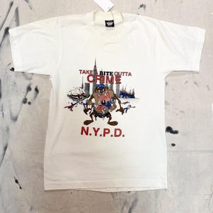 Vintage 80s 90s Taz Tasmanian Devil NYPD Cartoon Tee Humorous Risqué Small Medium