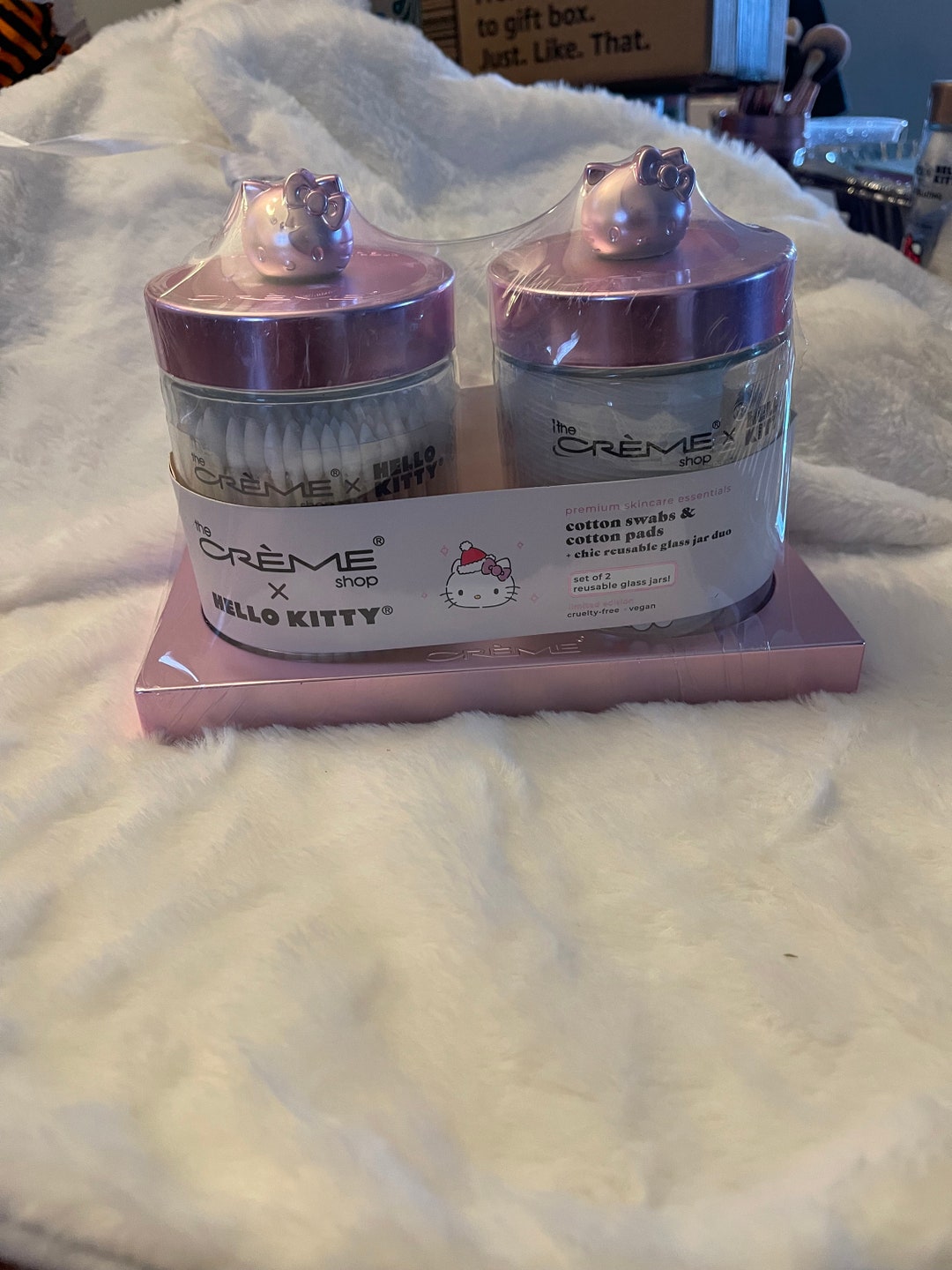 Cute HELLO KITTY Limited Edition Reusable Glass Jar Set Cotton Pads and