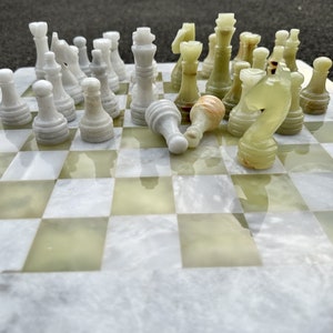 Handcrafted Onyx Chess Pieces: Green and White Stone Figures