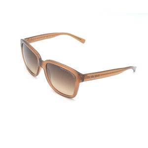 Maui Jim MONSTERA LEAF Mj 747-05T White Tokyo With 24K White  display picture 3