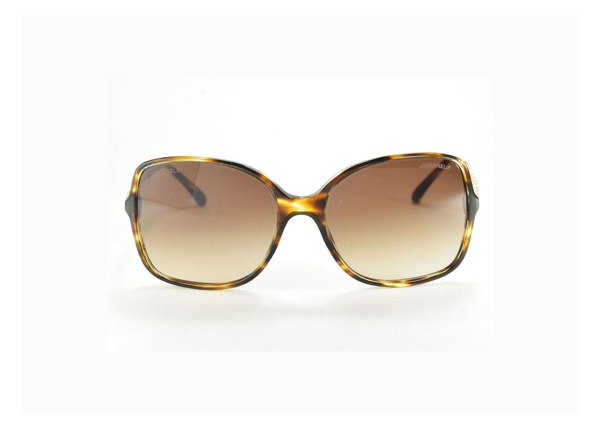 Chanel: Authentic Sunglasses Model # 5210 Q Col.1074/s6