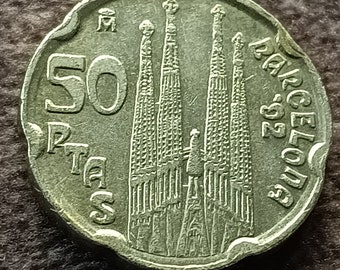 50 pesetas from the year 1992 Sagrada Familia