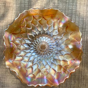 Vintage carnival glass bowl