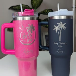Vaso de viaje personalizado de 40 oz con asa: taza de viaje personalizada, vaso de playa, acero inoxidable, viaje de chicas, grabado con láser