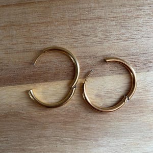 Stainless steel creoles