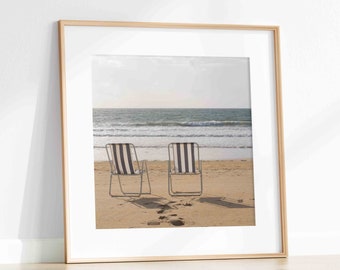 Impression de chaise de plage rétro : photographie côtière, art mural estival (téléchargement numérique)