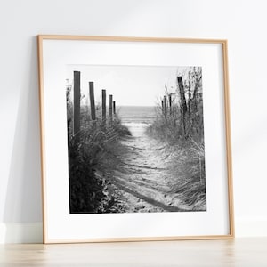 Black and White Ocean Photography Print, Beach Coastal Poster, Sea Nature Wall Art, Ocean Wave Photo, Landscape Printable Art, Digital Decor