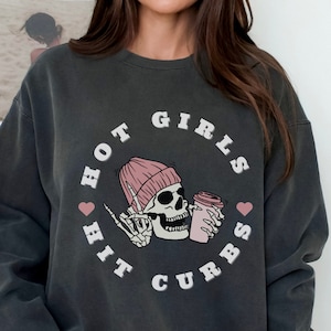 Sudadera extragrande con cuello redondo Hot Girls Hit Cubs Passenger Princess, sudadera extragrande Comfortcolors, camiseta VSCO Im Just A Girl