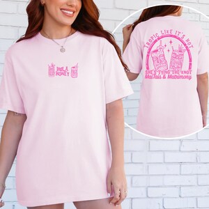 Tropic Like Its Hot Bachelorette Bride Tribe Tiki Bachelorette Magliette da addio al nubilato Festa di addio al nubilato a Miami Merchandising per addio al nubilato Blossom