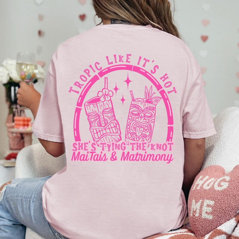 Tropic Like Its Hot Bachelorette Bride Tribe Tiki Bachelorette Magliette da addio al nubilato Festa di addio al nubilato a Miami Merchandising per addio al nubilato immagine 8