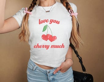 Camiseta Cherry Baby da moda, camiseta Cherry Baby Kawaii, camiseta Cherry Baby Coquette, camiseta Cherry Cereja Baby Gildan 5000B