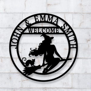 Décoration d'Halloween personnalisée en métal, nom de famille personnalisé avec chat, décoration murale ronde en métal, cadeau de pendaison de crémaillère effrayant