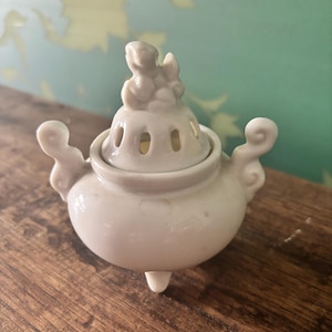 Vintage Japan Foo Dog Incense Burner