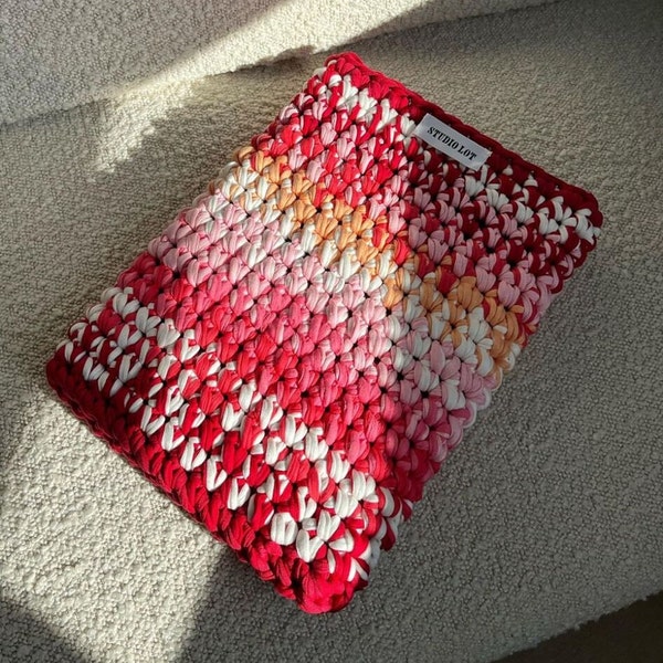 Laptop Sleeve, crocheted laptop case, handmade crochet MacBook Air 13 inch sleeve Handmade Crochet Macbook Case | Macbook Sleeve