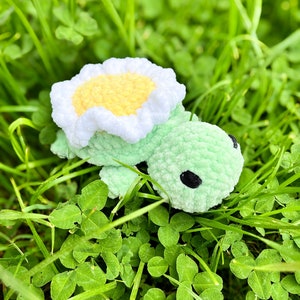 Crocheted baby turtle Plushie Cuddly toy Amigurumi image 2