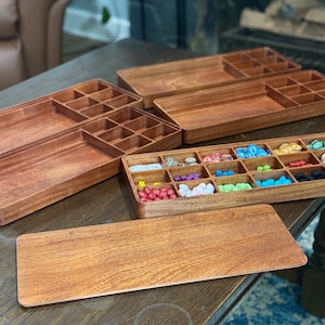 Paneles de control de jugadores y suministro de recursos universales para cualquier juego de mesa