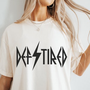 Def Fated SVG PNG, svg maman vie, svg Fated Moms Club, maman mode svg, svg maman rock n roll, maman ours svg, svg Mom Vibes, maman chemise svg