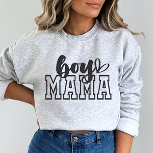 Boy Mama SVG PNG, Mama in formato SVG, Boy Mom in formato SVG, Festa della mamma in formato SVG, Mamma dei ragazzi camicia in formato Svg, Mamma ai ragazzi in formato Svg, Figlio in formato Svg, Mamma in formato Svg, Modalità mamma in formato SVG