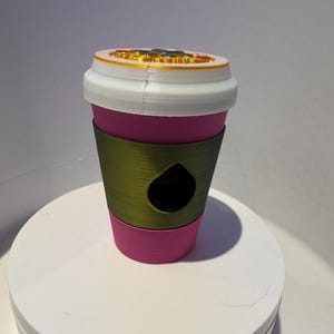 Pup Cup Dog Bag Holder | Leash Accessory for Stylish Walks