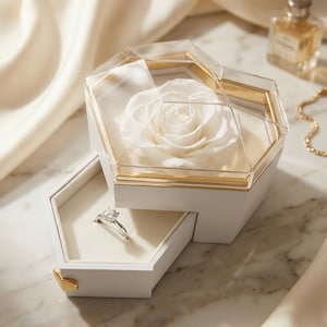 Boîte à bijoux rose stabilisée