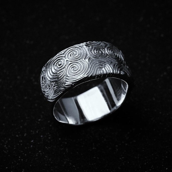 Silver Newgrange Entrance Stone Ring