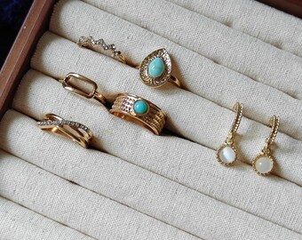 Verkäufer aus England! Geschenk Set 5 Stück Gold Ringe & Ohrringe, Ringset Gold, Gold Midi Ring Set, süße Schmetterling Ringset, stapelbare Ringe, Boho,