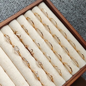 Säljare i Storbritannien! 28 st eleganta guldfärgade ringar, guldringset, present till henne Guld Midi-ringset, sött tunt ringset, stapelbara ringar, boho, nål