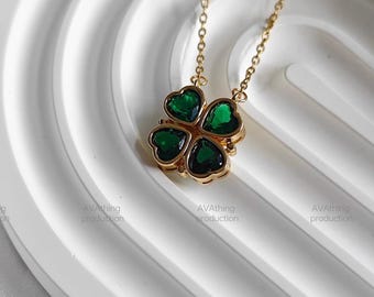 Gold Steel Clover Necklace: Emerald Green Heart Pendant